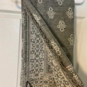 Women's Abercrombie & Fitch Scarf Size O/S